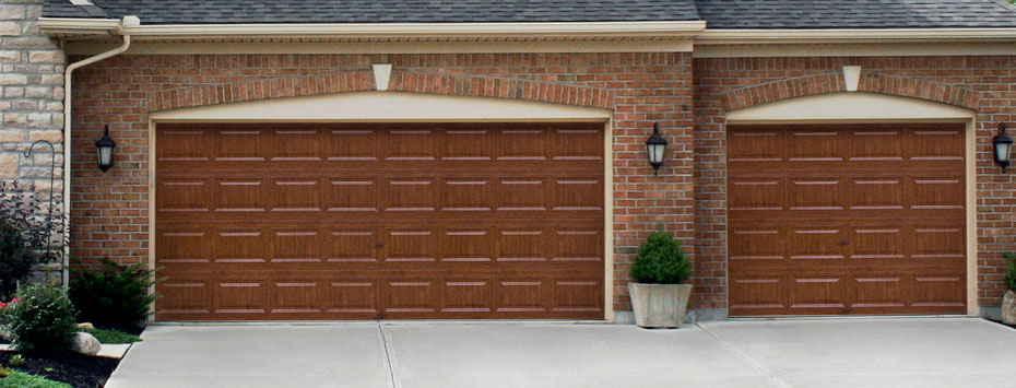 Garage Doors: Holmes Garage Door Company