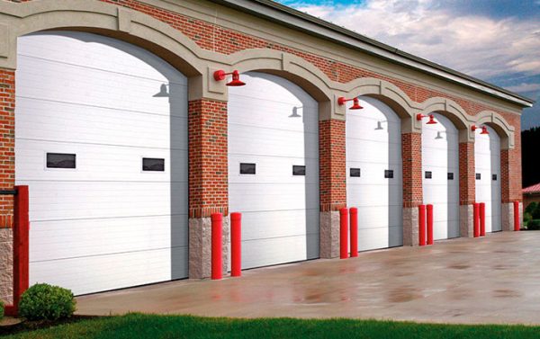 Garage Doors: Holmes Garage Door Company - CommercialDoors 600x377